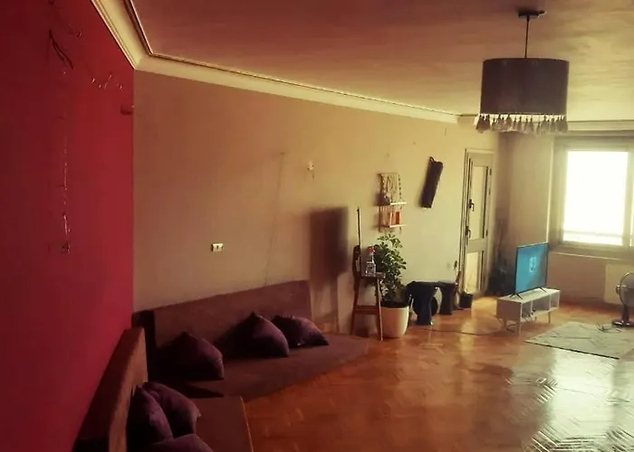 A Sunny Lovely Room Ladies Only