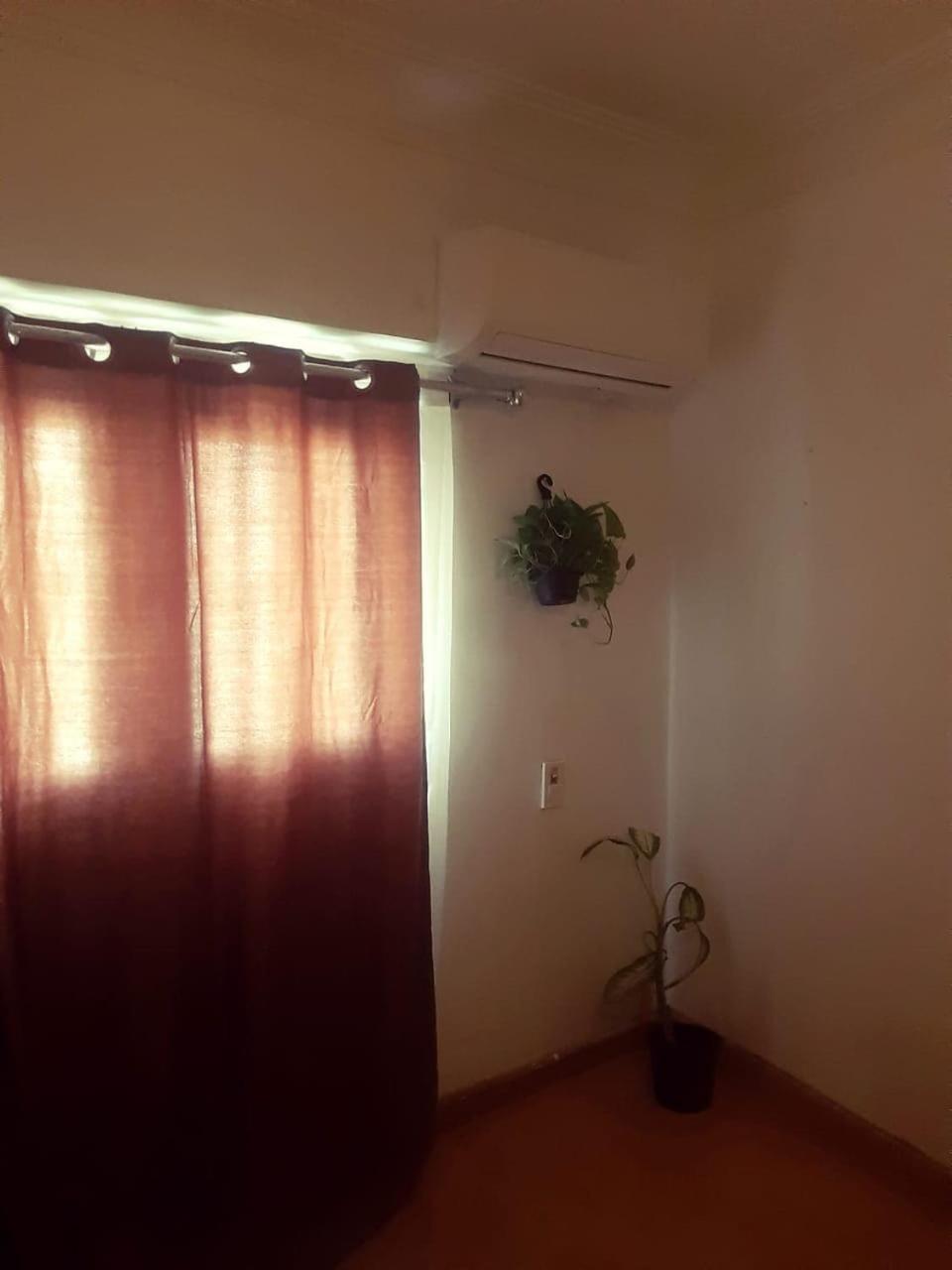 Apartment A Sunny Lovely Ladies Only *