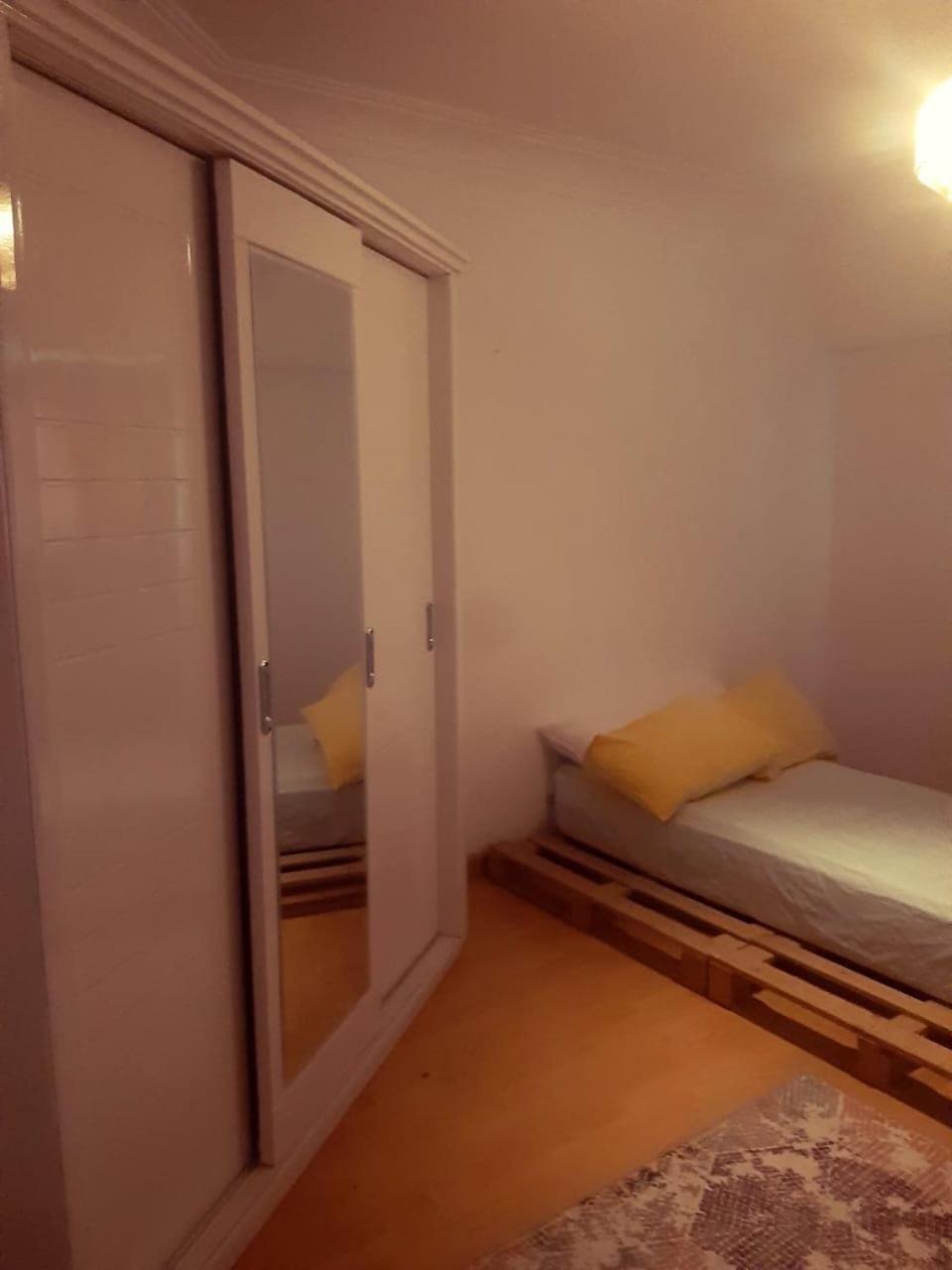 A Sunny Lovely Ladies Only Apartment Cairo